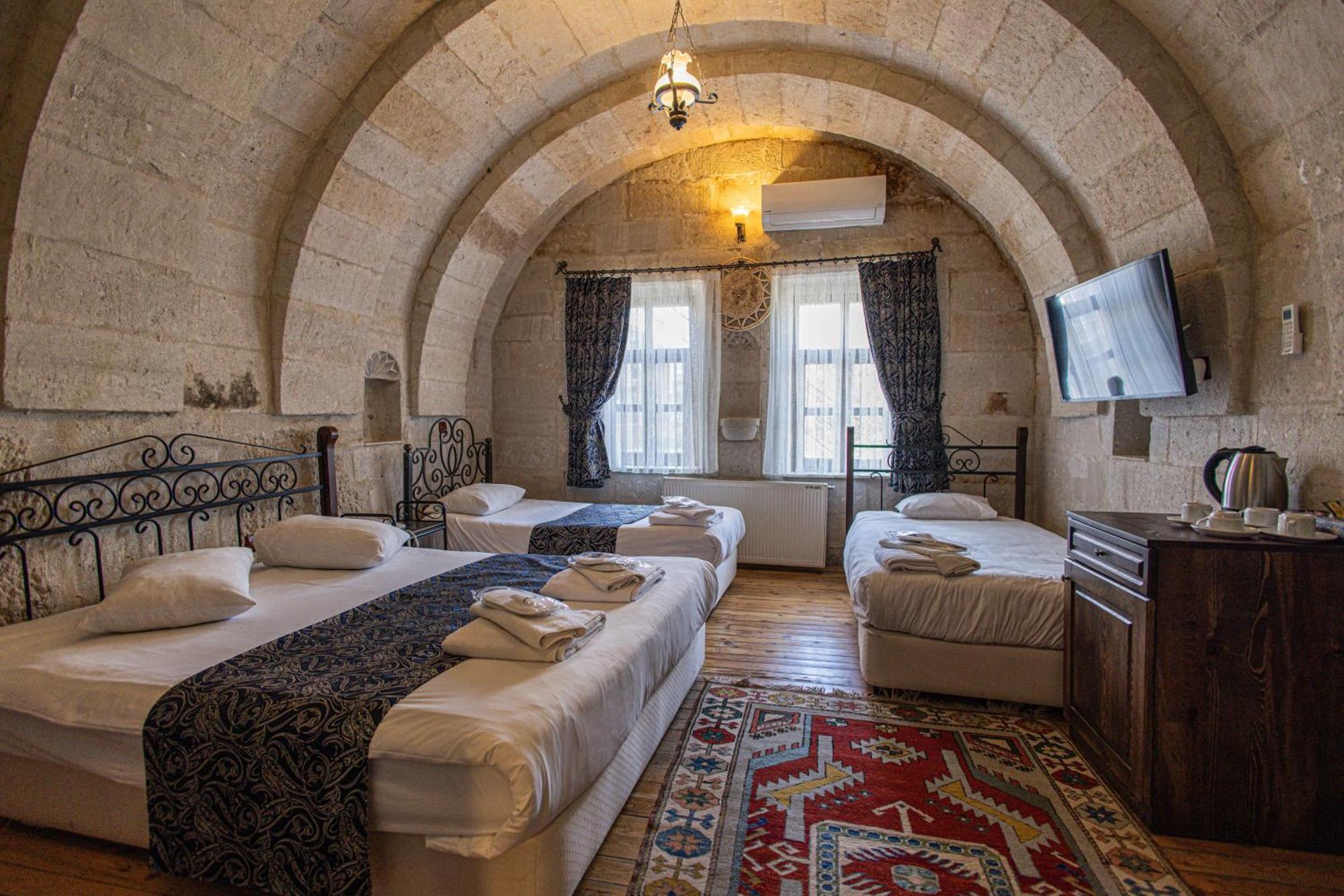 Century Cave Otel